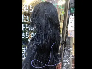 ロング カラー 岸田 梓武生のヘアスタイル