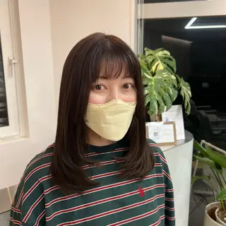 ミディアム カラー 小森聖奈 韓国風レイヤーカットのヘアスタイル
