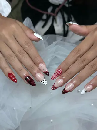 ネイル Iconic Nailのネイルデザイン