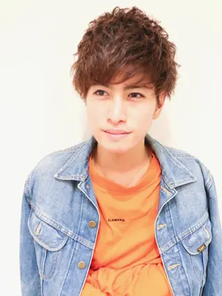 ショート カラー メンズ メンズヘア特化 崎田 成人のヘアスタイル