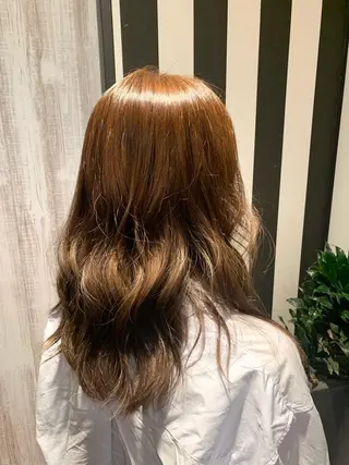 セミロング カラー 正司 奈瑠美のヘアスタイル