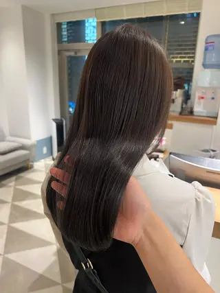 ロング 美顔形成｜レイヤー ｜青山のヘアスタイル