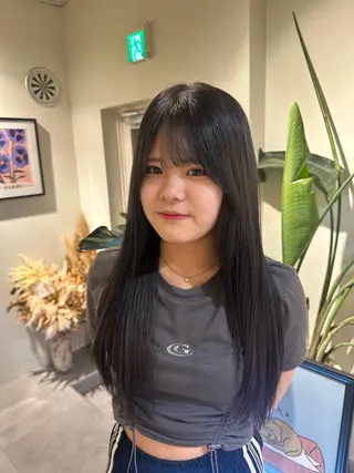ロング カラー HANAME 原宿美容室のヘアスタイル