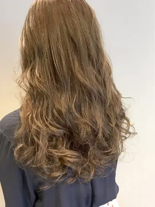 ロング カラー パーマ ヘアアレンジ メンズ 【mokuオーナー】 ちはるのヘアスタイル
