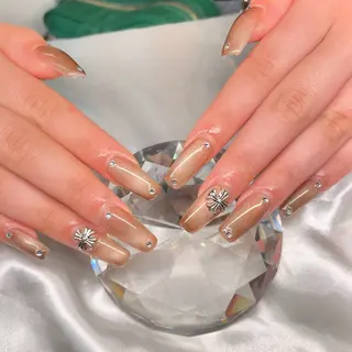 ネイル ハイビスカス ネイルサロンのネイルデザイン