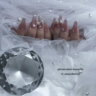 セミロング 𝑹𝒆𝒏𝒐 八尾ネイルのネイルデザイン