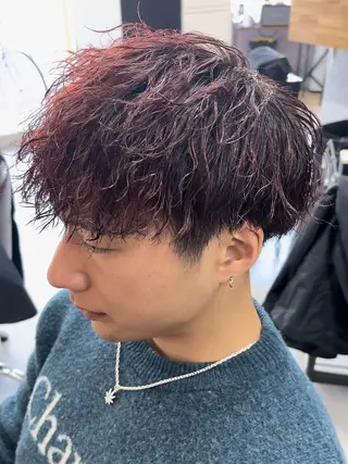 ショート パーマ ブリーチカラー🌈 嘉名 真樹のヘアスタイル