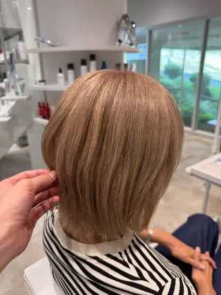 ショート カラー 韓国風レイヤー/ 艶カラー竹内貫のヘアスタイル