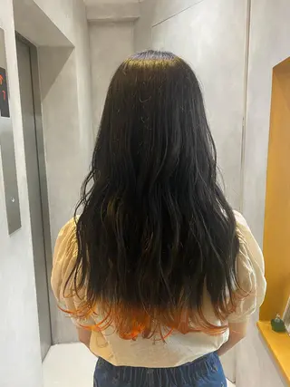 ロング カラー TAI透明カラー 柔らかい縮毛矯正のヘアスタイル