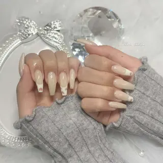ネイル HIN NAILのネイルデザイン