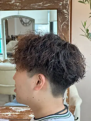 パーマ メンズ スパイキー/ ピンパーマ/緑川雄也のヘアスタイル