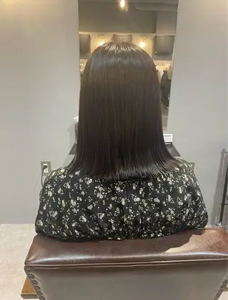 セミロング pers'lov yoneyaのヘアスタイル