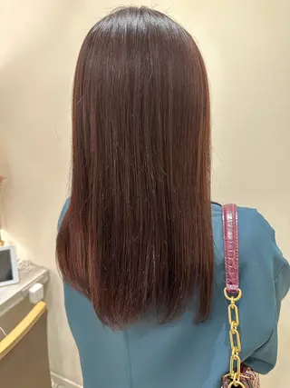 セミロング カラー タイトボブ個性派カラ ーAKANEのヘアスタイル