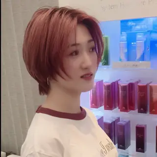 ミディアム カラー ⭐️韓国ブリーチ 顔周りカット⭐️のヘアスタイル
