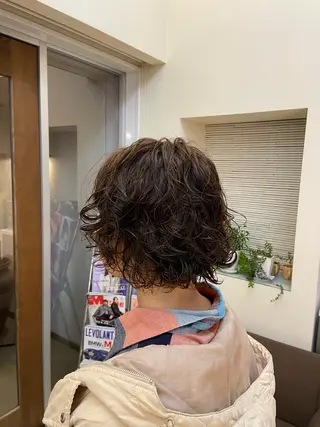 ショート カラー パーマ MINENO🌼 パーマ⚡️ブリーチのヘアスタイル