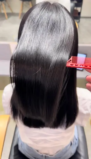 セミロング 🌈艶髪スペシャリス ト🌈山田のヘアスタイル