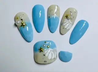 ネイル Moons nail 💅✨のネイルデザイン
