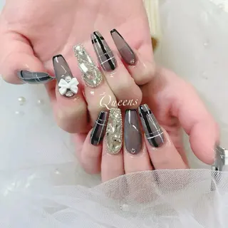 ネイル Queens 榊 まおのネイルデザイン