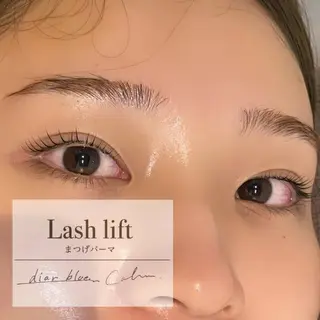 マツエク・マツパ Ali'i YURIの眉毛・アイブロウイメージ