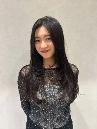 ロング カラー レイヤー/インナー カラー🦋ルイのヘアスタイル