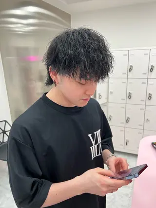 ミディアム パーマ メンズ メンズパーマ特化 TAIGAのヘアスタイル
