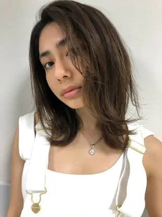 セミロング 狩野 羅夢のヘアスタイル
