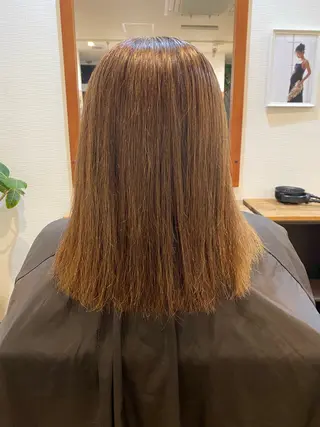 カラー 小松 美月のヘアスタイル