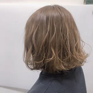 ショート 顔周りの垢抜けヘア 立山愛梨のヘアスタイル