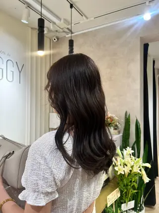 ミディアム カラー 茂木 未海のヘアスタイル