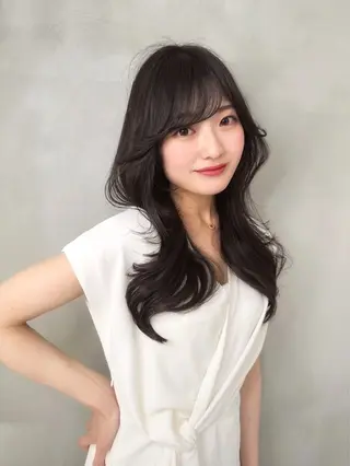 ロング 🌷透明感カラー🌷 内田零菜のヘアスタイル