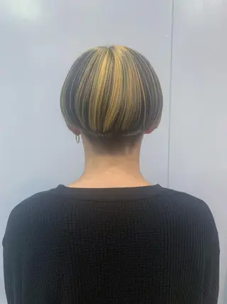 ショート 高橋 亜紀のヘアスタイル