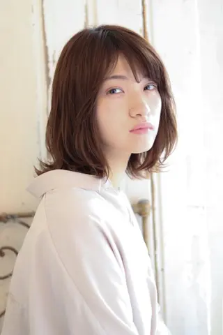 セミロング 野崎 ひかりのヘアスタイル