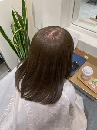 ミディアム カラー 本城 紗良のヘアスタイル
