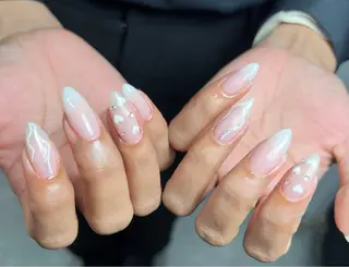 ネイル アトリエハーロウ sakuraのネイルデザイン