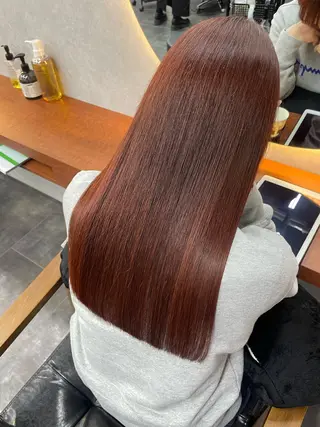 セミロング 佐藤 菜穂のヘアスタイル
