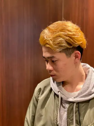 ミディアム カラー パーマ メンズ 岡本 宗士のヘアスタイル