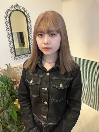 ミディアム カラー 🩷ハイトーン透明感 レイヤー🩷ユリカのヘアスタイル