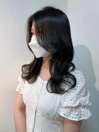 セミロング 'AXIS maiのヘアスタイル