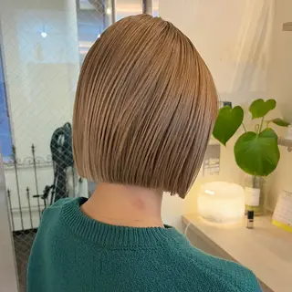 ショート カラー Yurika🕯️ 透明感カラー/ボブのヘアスタイル