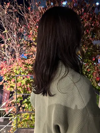 セミロング カラー 井上 葉月のヘアスタイル