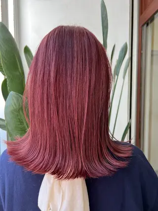 セミロング カラー ブリーチカラー🦖 岡部木乃夏のヘアスタイル