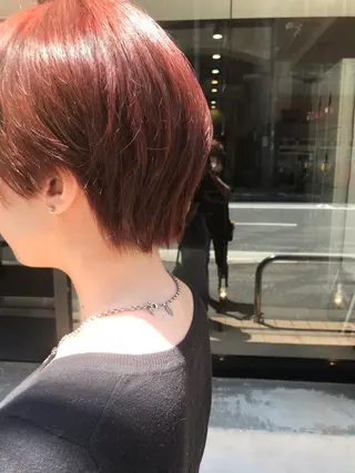 カラー やまもと すぐるのヘアスタイル