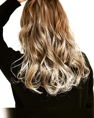 セミロング カラー メンズヘア特化 崎田 成人のヘアスタイル