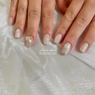 ネイル BONHEUR Annaのネイルデザイン