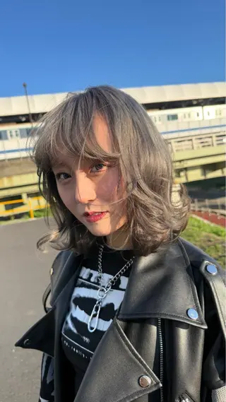 ミディアム カラー SALOWIN二子玉川South店所属・🌼デザインカラー 🌼kumicoのヘアスタイル