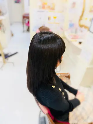 セミロング 菅沼 美咲のヘアスタイル
