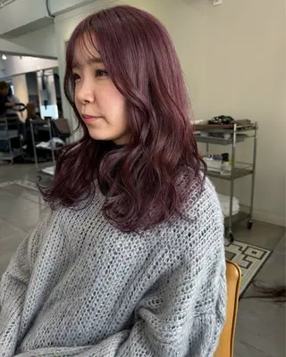 セミロング カラー 透明感カラーレイヤー 名古屋LORENハダのヘアスタイル