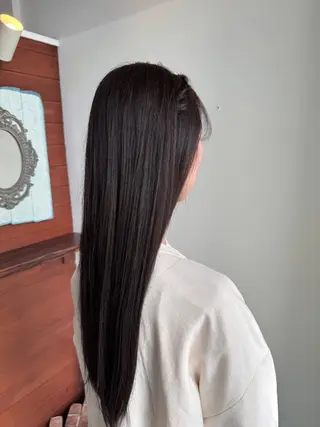 ロング カラー 大塚 しおりのヘアスタイル