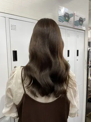 ロング 横浜🦋ハイトーン 🫐シャドウルーツのヘアスタイル