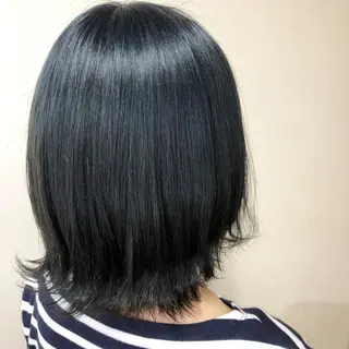 ミディアム カラー 鴫原 亜弥のヘアスタイル